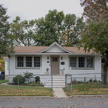 Our Small Ranch Exterior Makeover – The Honeycomb Home