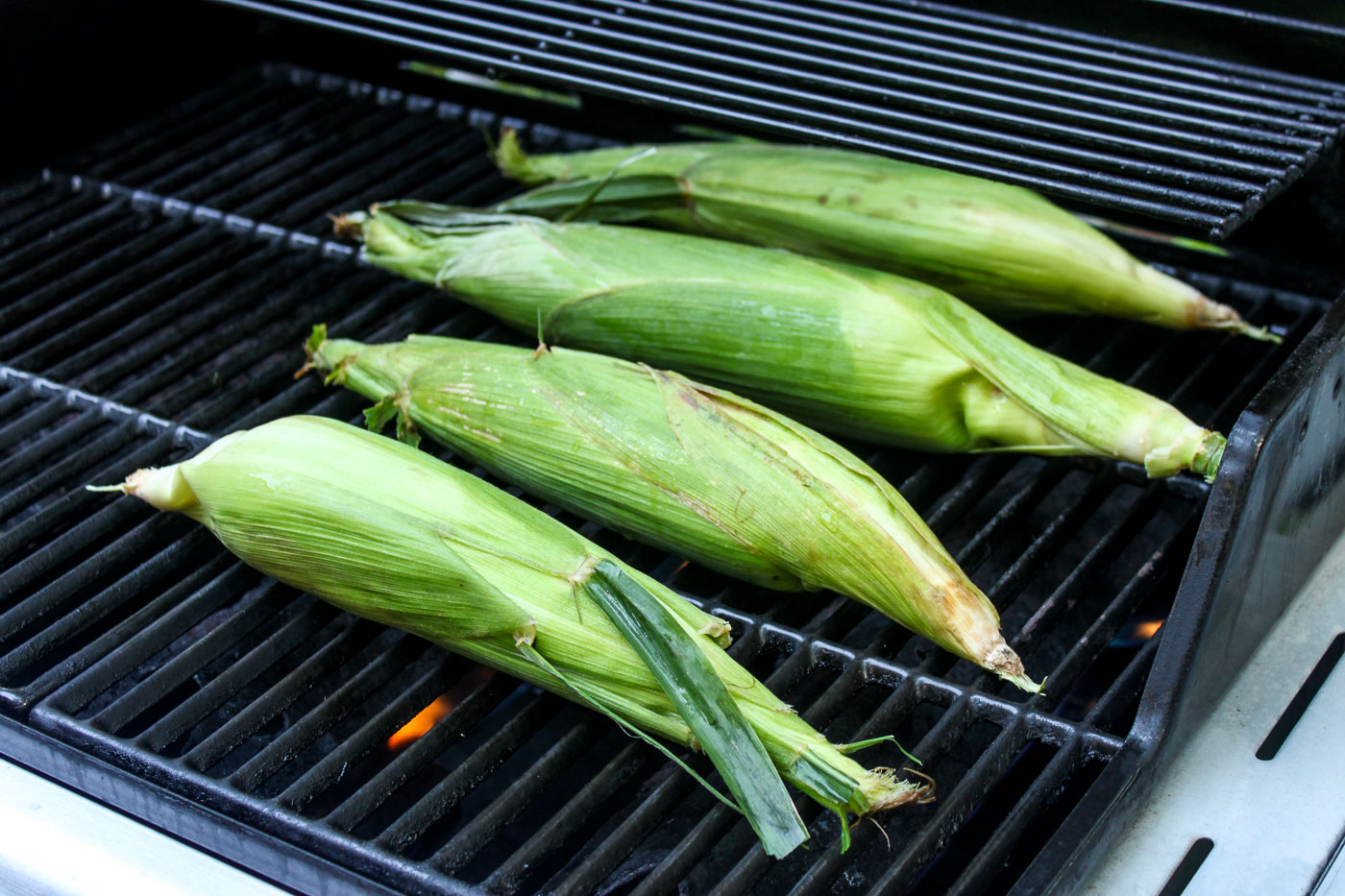 grilling-corn Grilled Corn