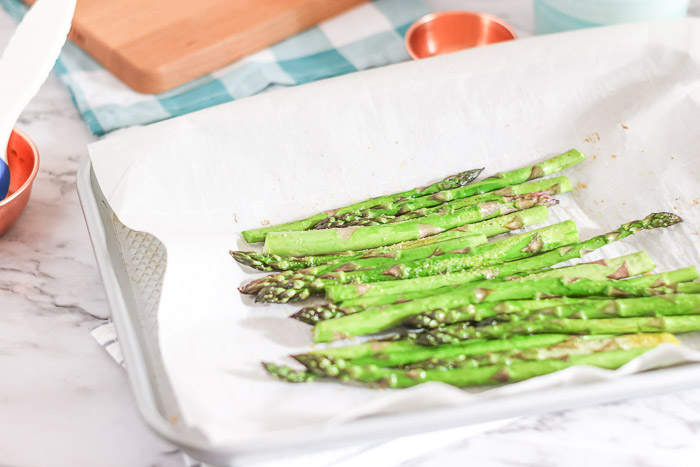 oven-roasted-asparagus-15-1 finished roasted asparagus