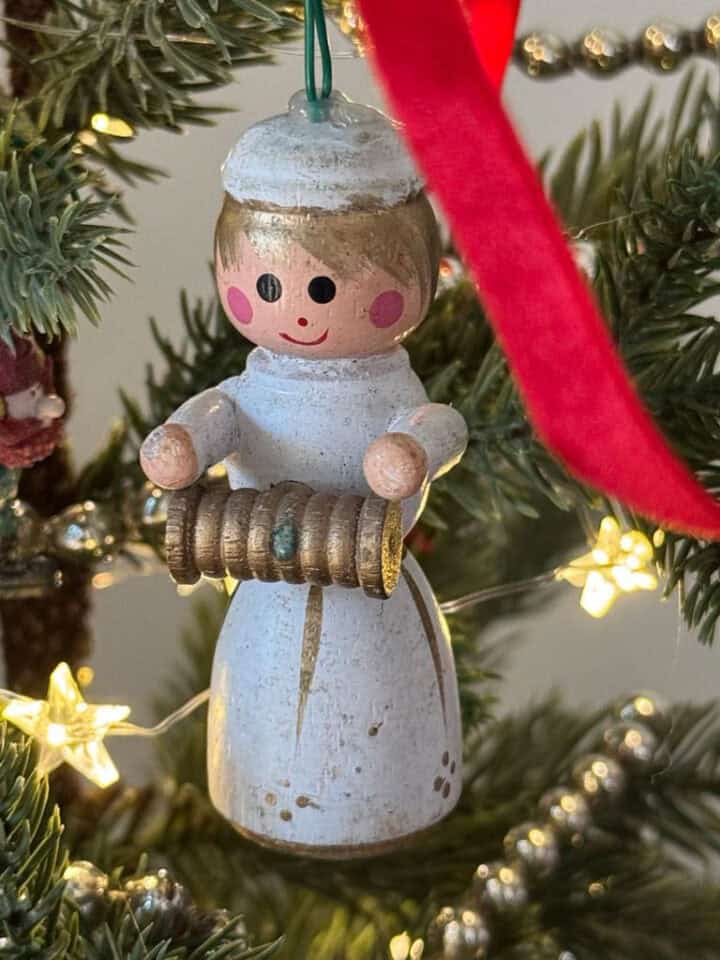 vintage-angel-ornament-wood