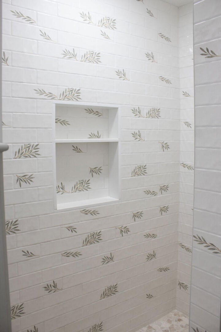 willow-green-pattern-bathroom-subway-tile-720x1080-1 willow-green-pattern-bathroom-subway-tile